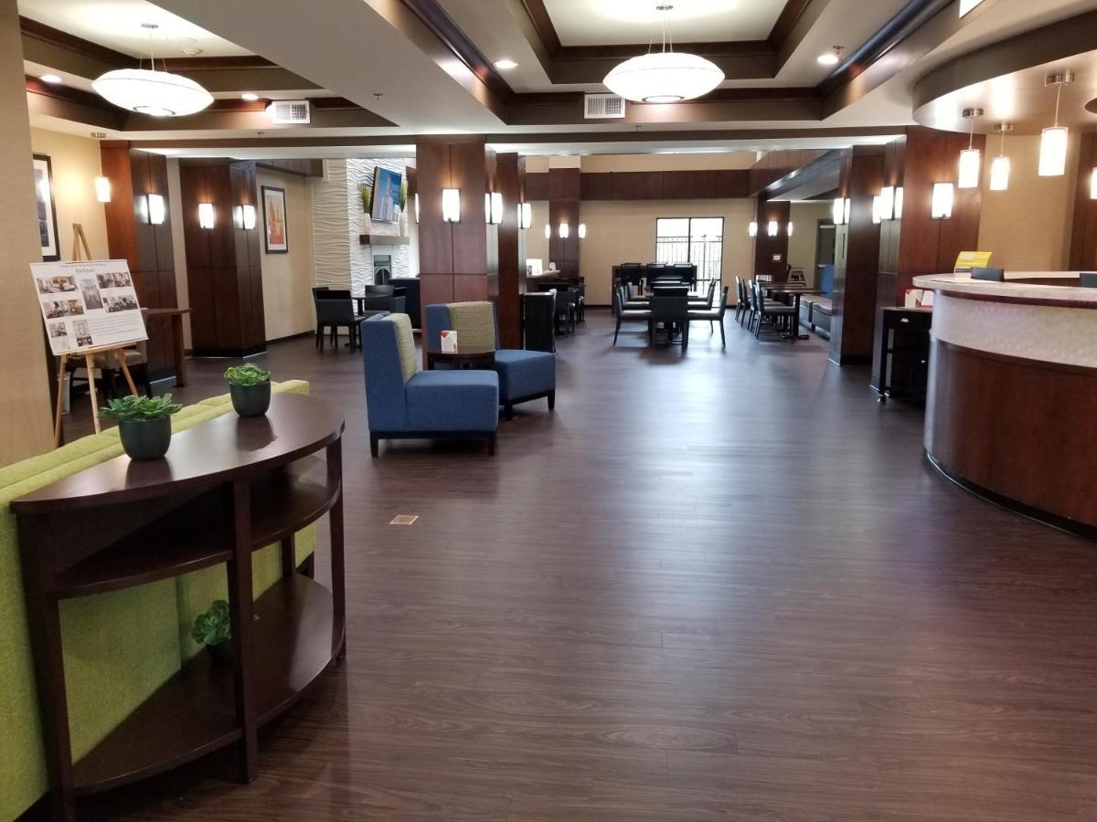 Comfort Suites Little Rock West Екстер'єр фото