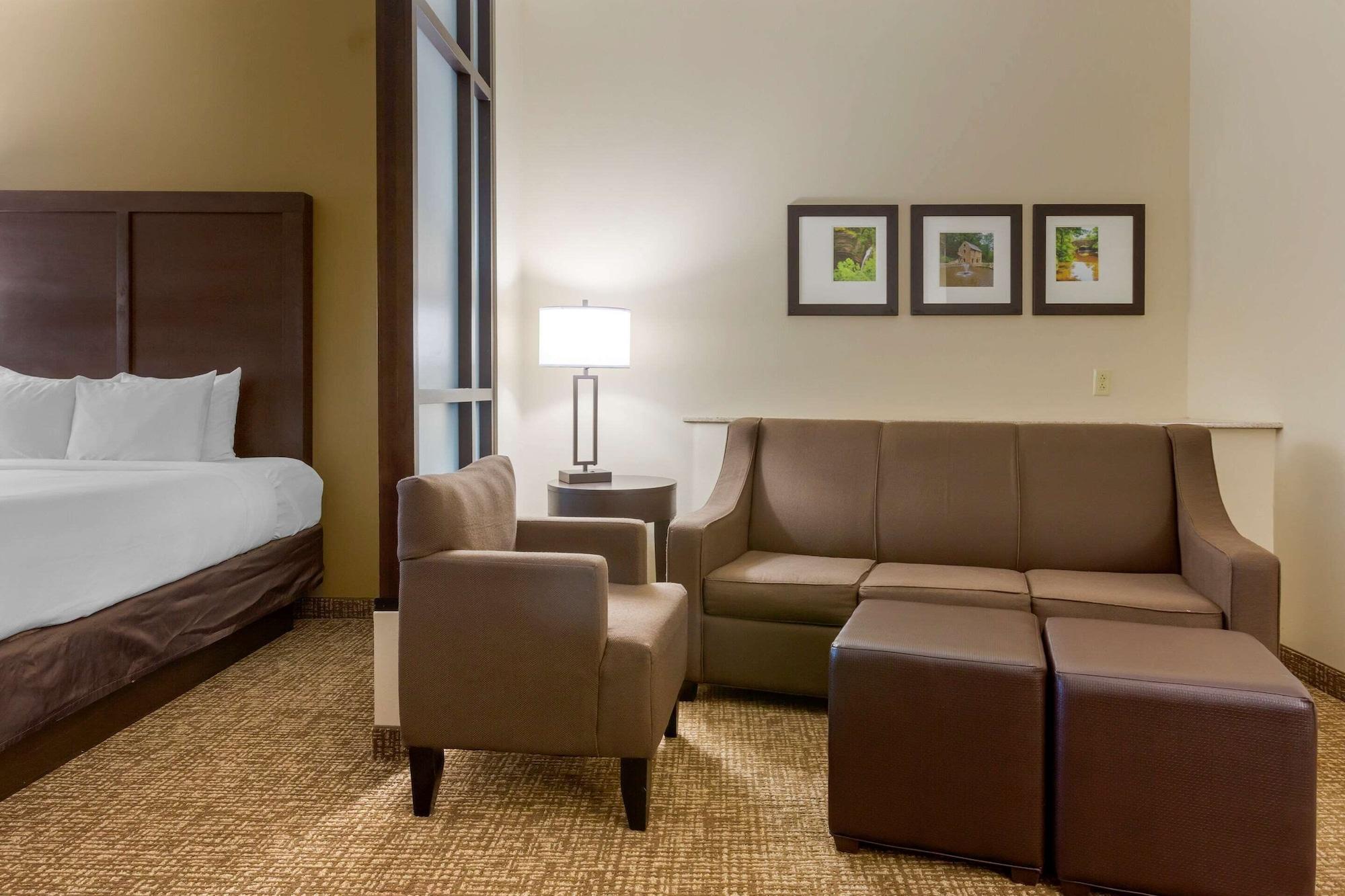 Comfort Suites Little Rock West Екстер'єр фото