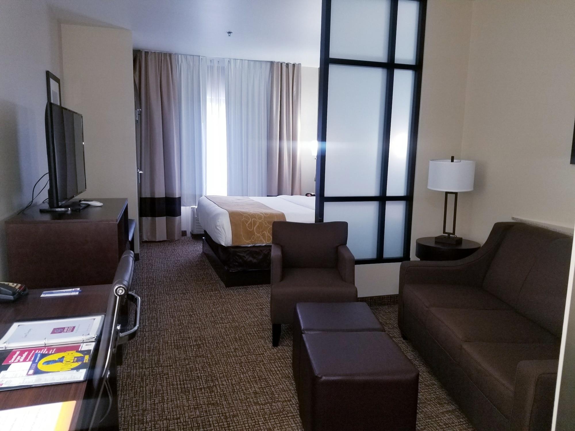 Comfort Suites Little Rock West Екстер'єр фото