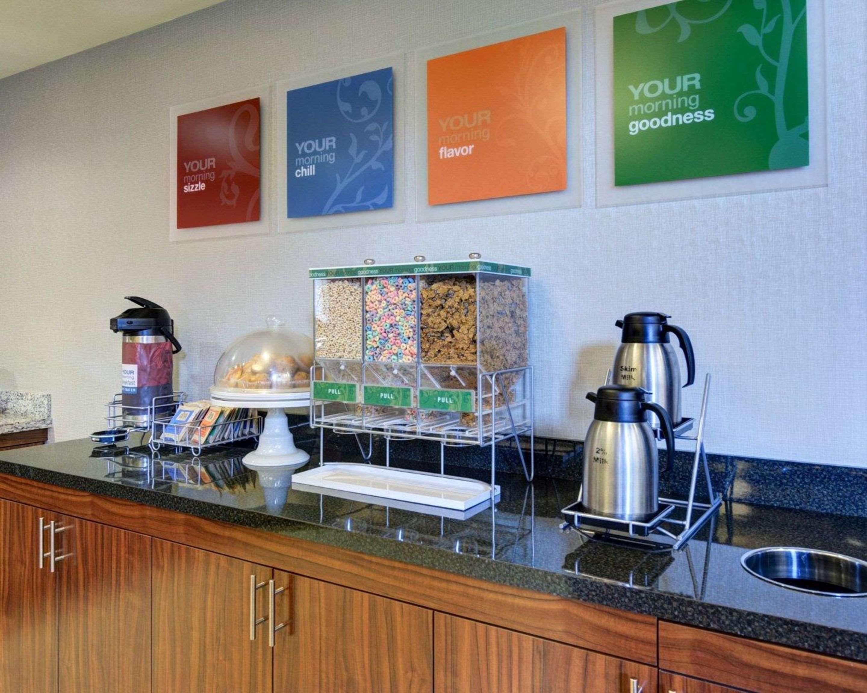 Comfort Suites Little Rock West Екстер'єр фото